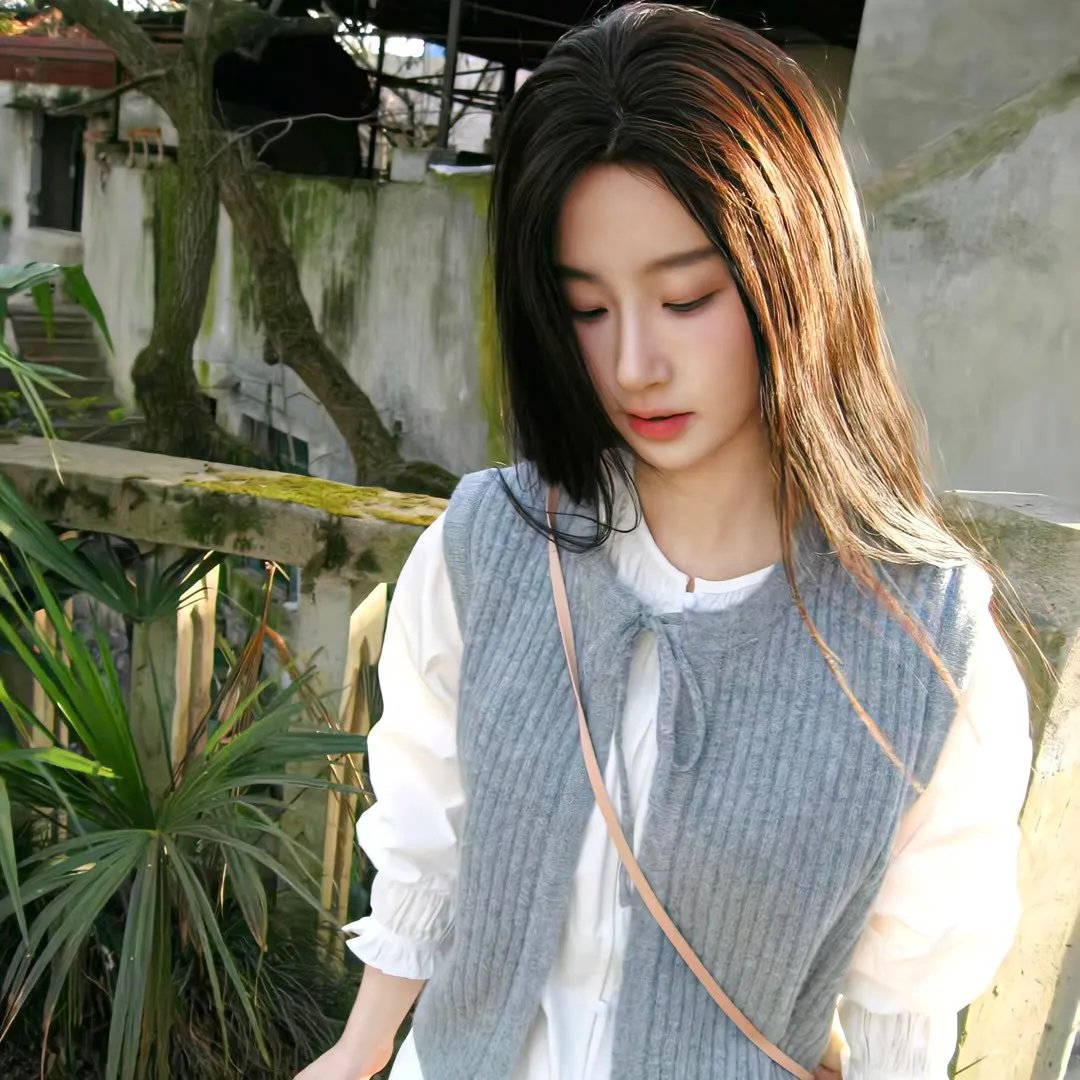 派遣女公关彩华